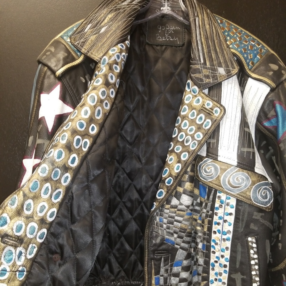 Chic Biker Jacket - image 3